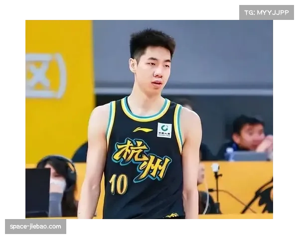 【2026年4月CBA联赛·人物·专访朱俊龙专访：分享如何从防守尖兵进化成可靠的快攻终结点